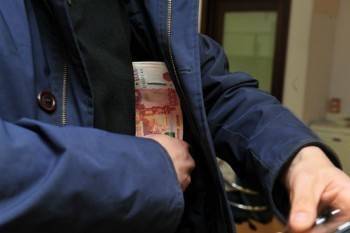 В Череповце внук украл у бабушки около 1 млн рублей