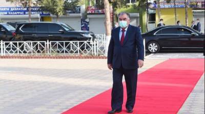 Президент страны Эмомали Рахмон открыл Площадь Государственного флага в Вахшском районе