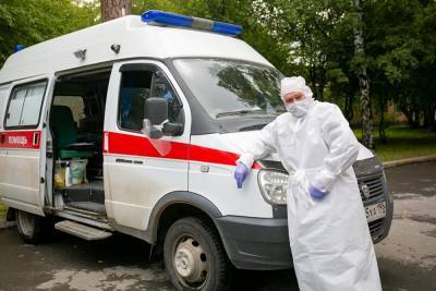 В Екатеринбурге коронавирусом переболели 260 сотрудников скорой помощи