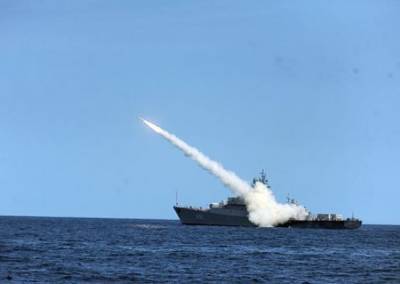 Совместная корабельная группа России и Ирана разбила условного противника