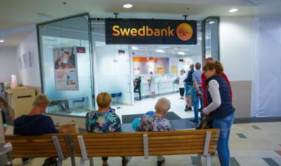 Под подозрением каждый: паранойя латвийских банков достигла апогея