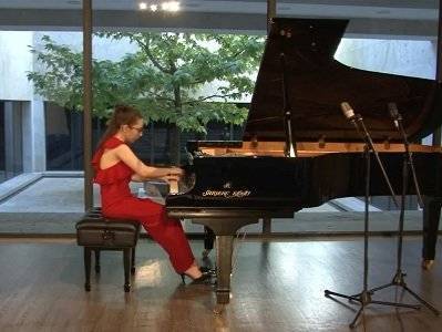 Юная армянская пианистка заняла 4-ое место на Международном конкурсе пианистов в Польше