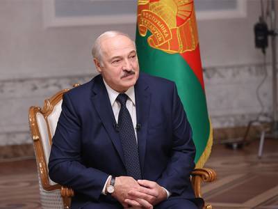 Лукашенко на инаугурации заявил, что "цветная революция" в Беларуси не состоялась