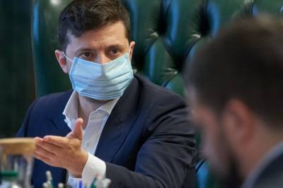 Зеленский заявил, что украинцы болеют коронавирусом от усталости