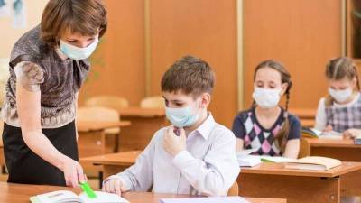 В ВКО у школьника, посещающего дежурный класс, выявили коронавирус