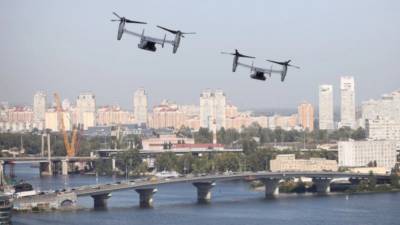 Американские военные самолёты демонстративно пролетели над Киевом и другими украинскими городами