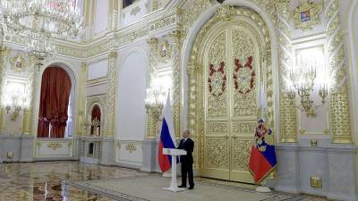 Путин призвал уделить больше внимания проектам развития России