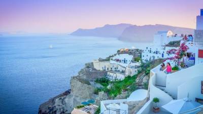 Греция продлила ограничение на въезд туристов из России до 5 октября