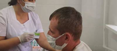 В Саратовской области сделали первые прививки от COVID-19