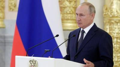 Путин анонсировал повышение пенсии в 2021 году