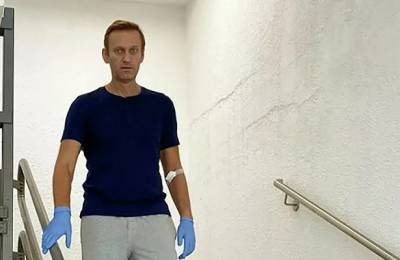 Выписанный из берлинского стационара Навальный останется в Германии