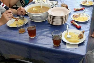 Дети отравились бесплатными обедами в читинской школе