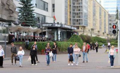 Белорусы о работе за границей: сколько можно заработать и кем