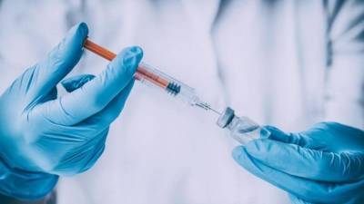 Токаев призвал "убрать" политику из процесса создания вакцины от коронавируса
