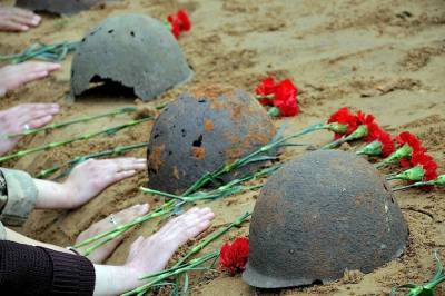 Родные из Казахстана нашли могилу дедушки, погибшего в Ржевской битве