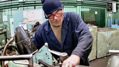 Названы сроки возобновления индексации пенсий работающим россиянам