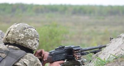 В Донбассе два украинских силовика подорвались на неизвестном устройстве