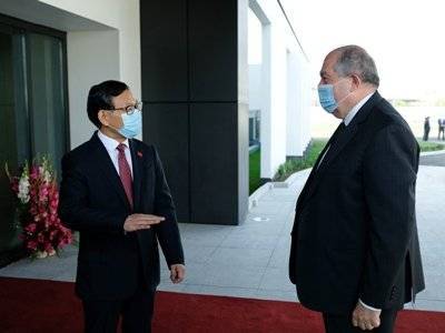 Армения и Китай обладают большим потенциалом сотрудничества: Президент Саркисян посетил новое посольство КНР