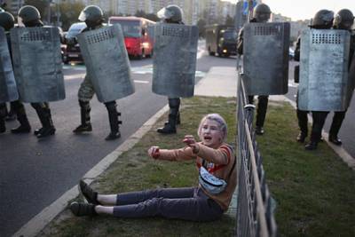 При разгоне протестующих в Минске появились раненые