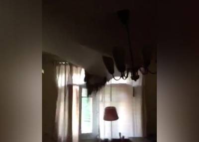 В доме на востоке Москвы обвалился потолок