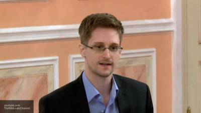 Сноуден раскритиковал вброс CNN о судьбе гонорара за книгу "Личное дело"