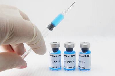 Johnson & Johnson перешли к последнему этапу испытаний вакцины от COVID-19