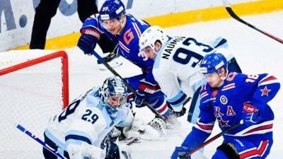 «Сибирь» обыграла СКА в матче регулярного чемпионата КХЛ