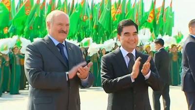 Бердымухамедов поздравил Лукашенко и пожелал мира жителям Беларуси