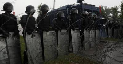 Протесты в Беларуси: десятки задержанных, полиция применила водометы и слезоточивый газ