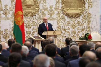 Необычная присяга: Лукашенко получил власть «нетрадиционным способом»