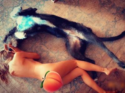Хайди Клум опубликовала очень странное эротичное фото