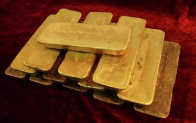 Более сотни золотых слитков пытались вывезти железнодорожники из Забайкалья в КНР