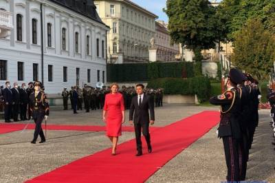 В Братиславе началась встреча президентов Украины и Словакии