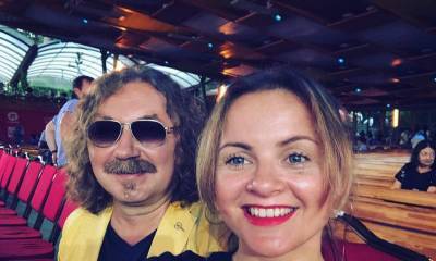 10 лет любви: Игорь Николаев и Юлия Проскурякова отметили розовую свадьбу