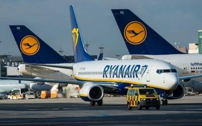 Ryanair до конца осени отменил плату за перебронирование билетов