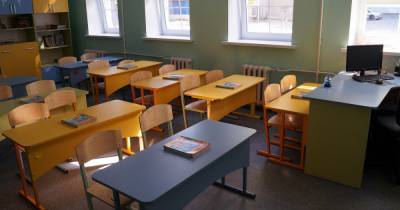 В пяти калининградских школах за сутки выявили учеников с коронавирусом (список)