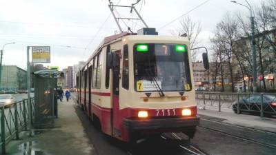 В Петербурге продлили трассу трамвая № 7 до "Малой Охты"