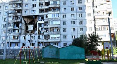"Шесть квартир разорвало": эксперты о том, что будет с домом на Батова