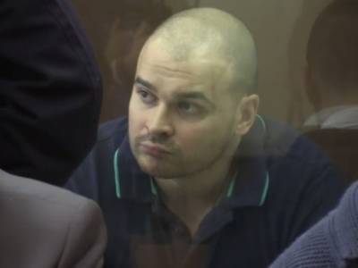 «Вырваны два ногтя»: Отец Марцинкевича и адвокат заявили о следах пыток на теле Тесака