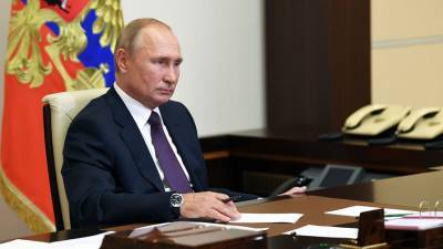 Путин призвал глав регионов не обижаться на критику граждан, а прислушиваться к ней