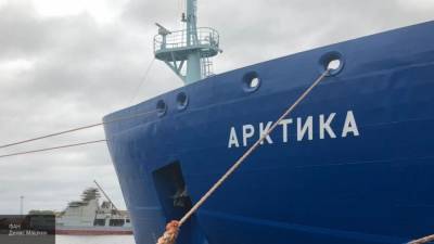 Японцы восхитились российским ледоколом "Арктика"