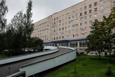 Александровскую больницу вновь перепрофилируют под коронавирусный стационар