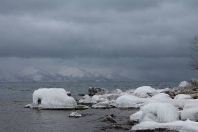 Уровень воды в Байкале поднялся до критической отметки