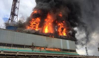 В Кемерово произошел пожар на химическом заводе "Азот"