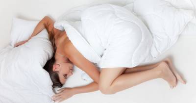 Тяжёлое одеяло помогает справиться с бессонницей