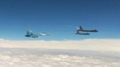 В Сети появилось видео полета самолетов НАТО F-15, Typhoon и Tornado в украинском небе