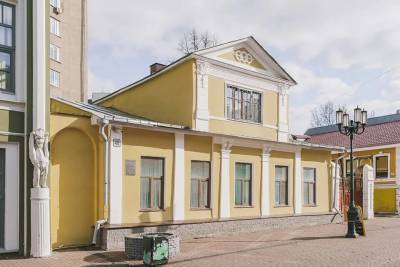 Старейший дом в южной части Большой Покровской отреставрируют за 4,2 млн рублей