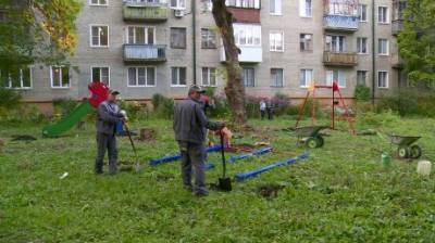 На улице Циолковского разгорелся конфликт из-за детской площадки