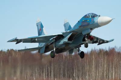 Российский Су-27 засек американский бомбардировщик