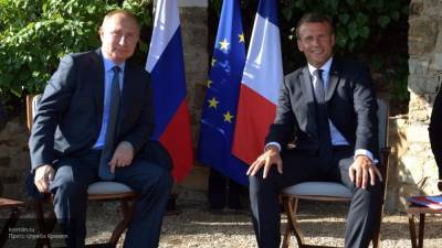 Франция расследует утечку в СМИ содержания разговора Путина и Макрона